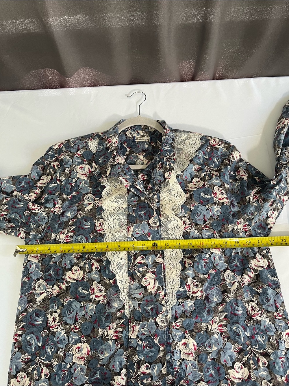 Vintage Handmade Floral Lace Button Up Blouse - Picture 4 of 6